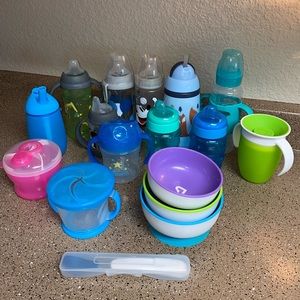 Baby/toddler feeding and sippy cups